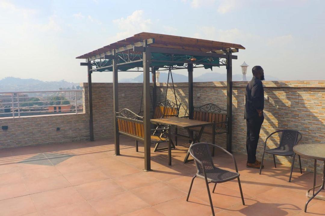 Cofe Hotel Yaoundé Exterior foto